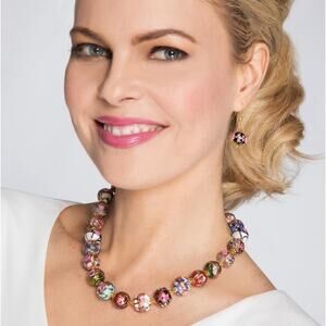 NIB Staur Necklace and earrings